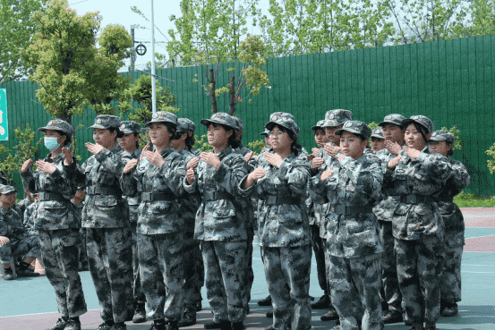 叛逆青少年教育中心告訴您,如何克服孩子的厭學(xué)情緒(圖1) 叛逆青少年教育中心告訴您,如何克服孩子的厭學(xué)情緒(圖1)