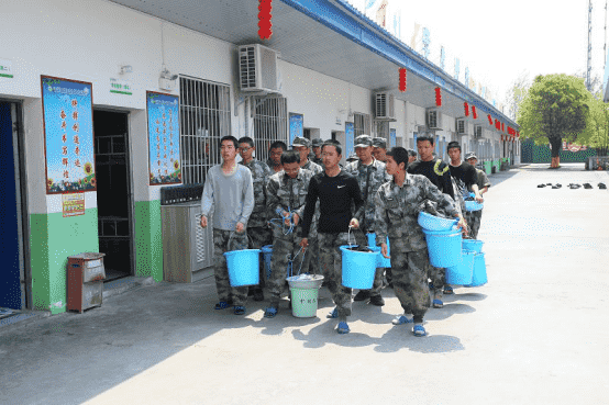 叛逆孩子管教學校解析青少年時期的快樂,究竟被誰偷走了(圖2) 叛逆孩子管教學校解析青少年時期的快樂,究竟被誰偷走了(圖2)