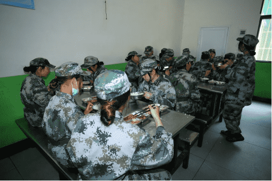 專治青春期叛逆的學校解析12種親子溝通的